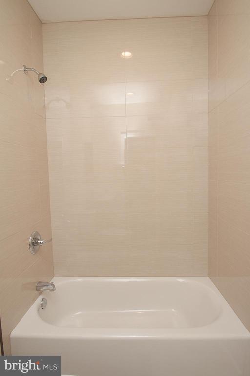 1218 S 8TH STREET Unit: 2