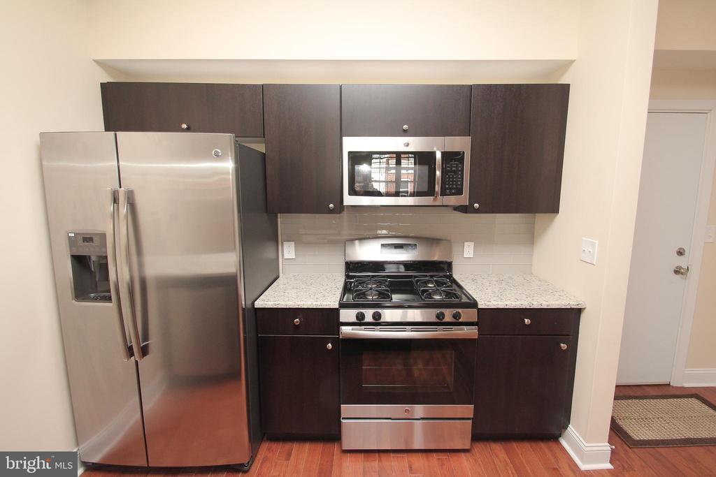 1218 S 8TH STREET Unit: 2