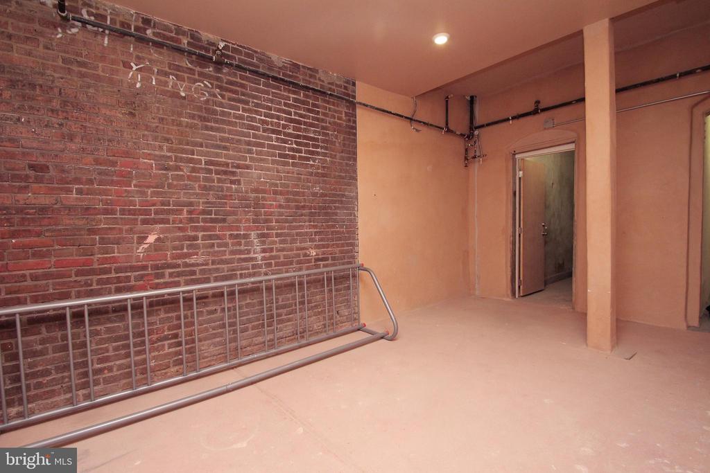 1218 S 8TH STREET Unit: 2