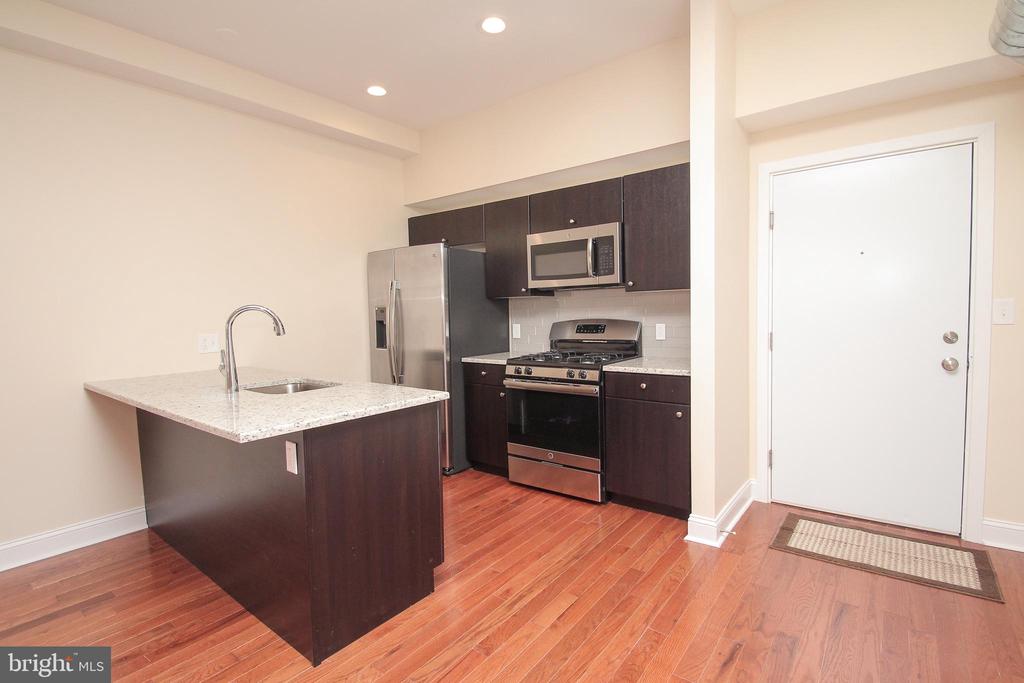 1218 S 8TH STREET Unit: 2