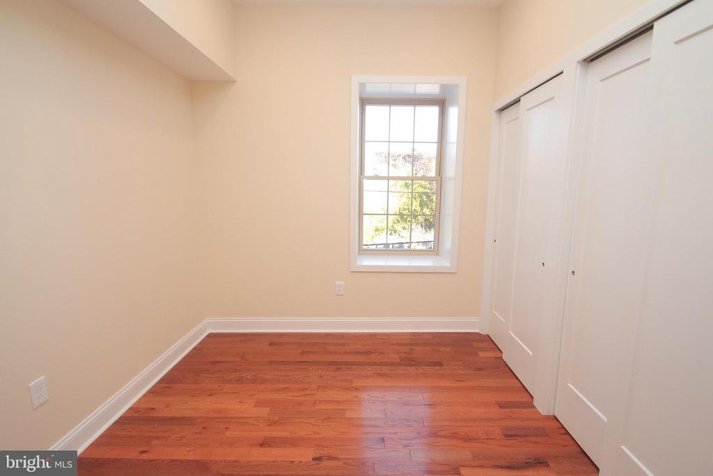 1218 S 8TH STREET Unit: 2