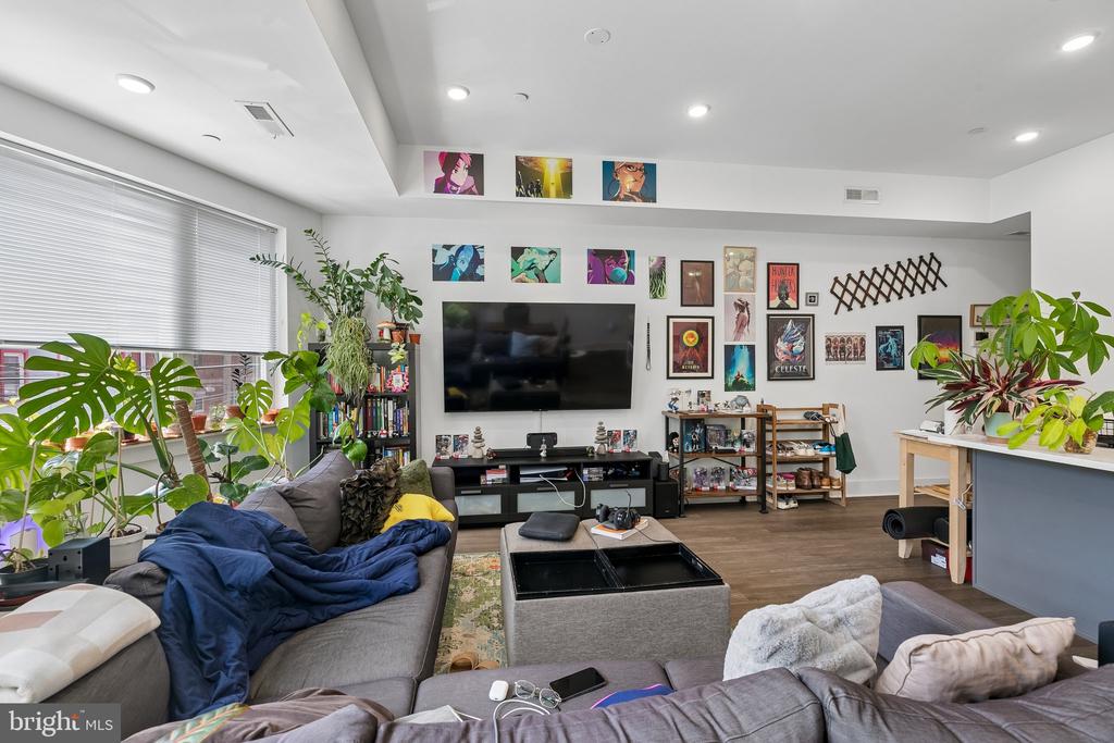 2019 E SUSQUEHANNA AVENUE