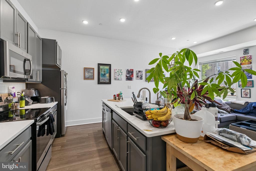 2019 E SUSQUEHANNA AVENUE