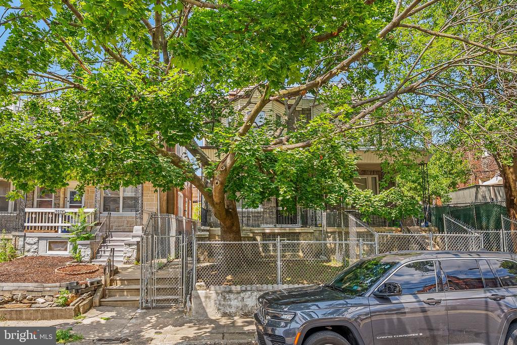 5036 N 10TH STREET