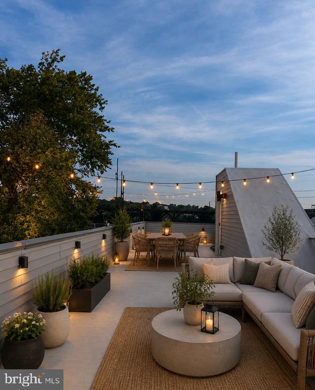 5217 WARREN STREET Unit: 4