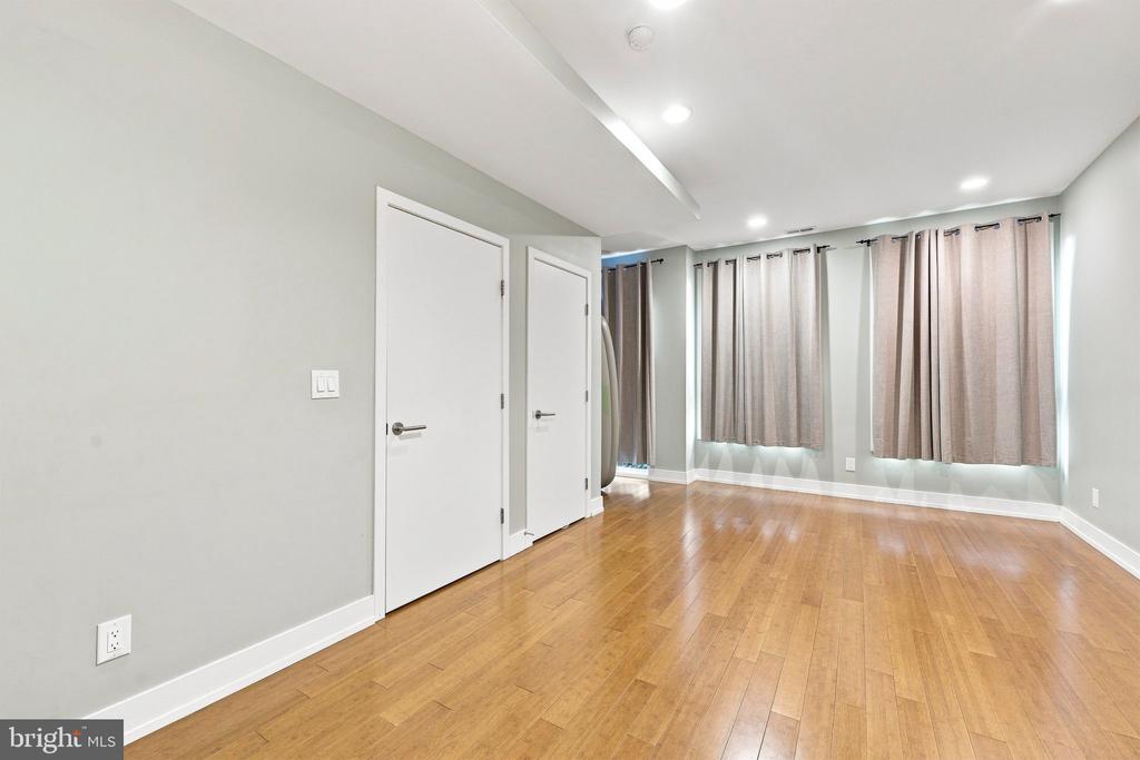 813 N ORIANNA STREET Unit: 813A