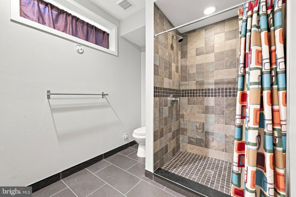 813 N ORIANNA STREET Unit: 813A