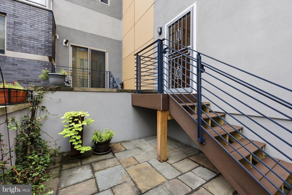 813 N ORIANNA STREET Unit: 813A
