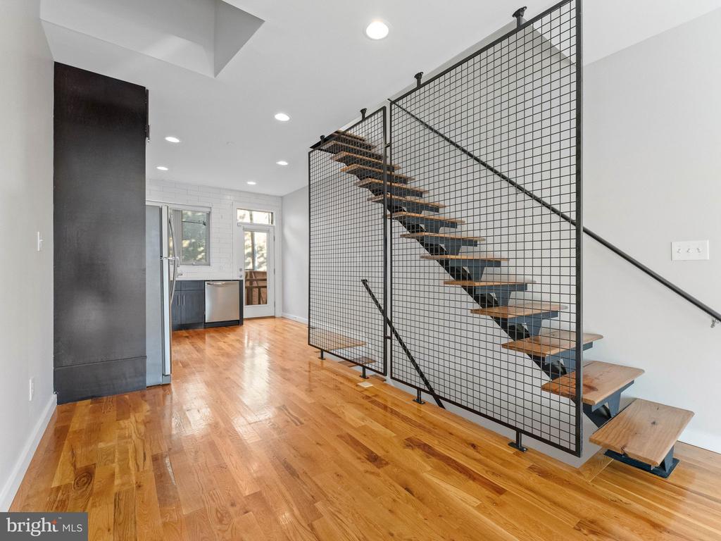 2225 CORAL STREET