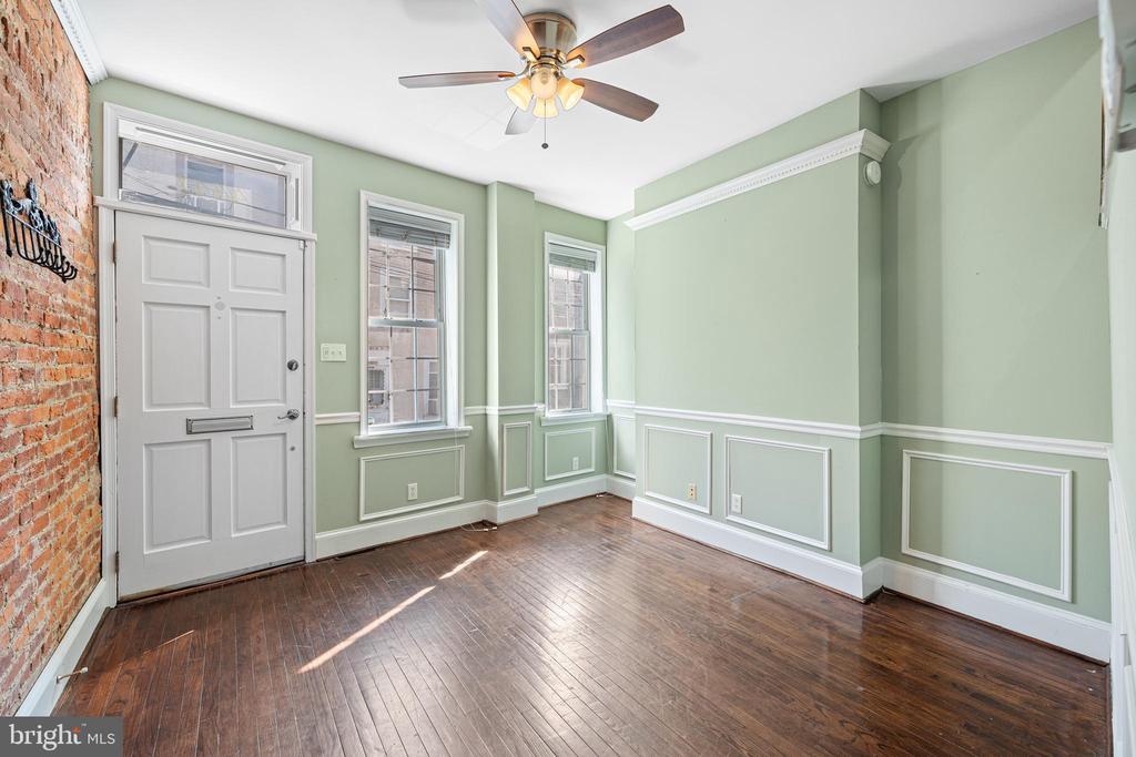 4447 BAKER STREET