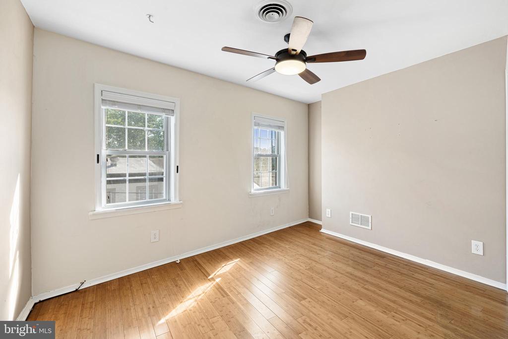 4447 BAKER STREET