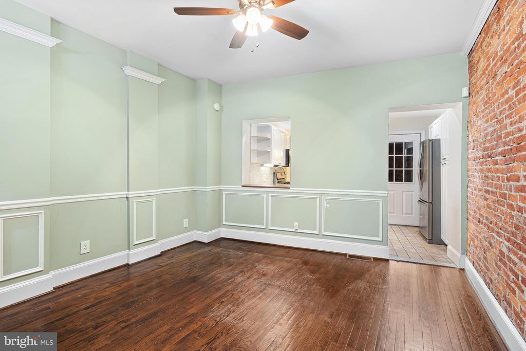 4447 BAKER STREET