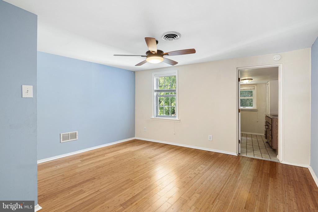 4447 BAKER STREET
