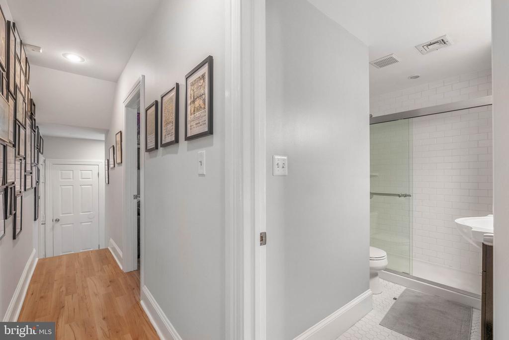2302 SPRUCE STREET Unit: 3