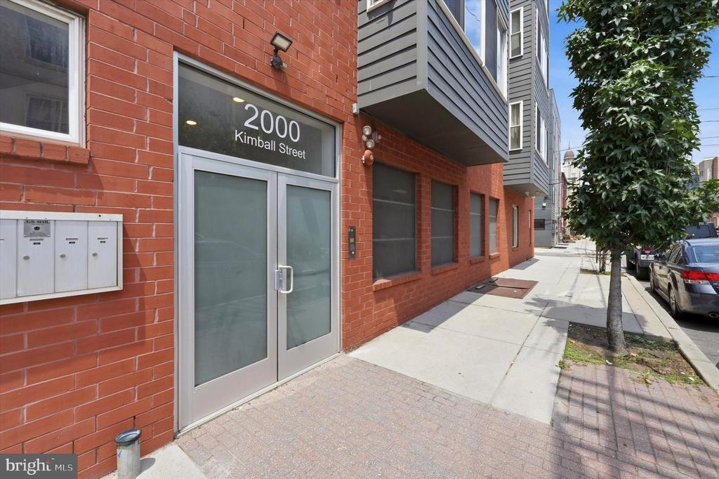 2000 KIMBALL STREET Unit: B3