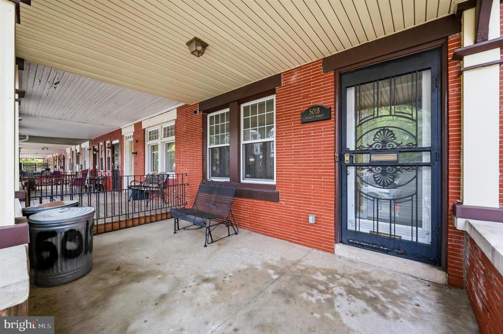 5018 WALNUT STREET