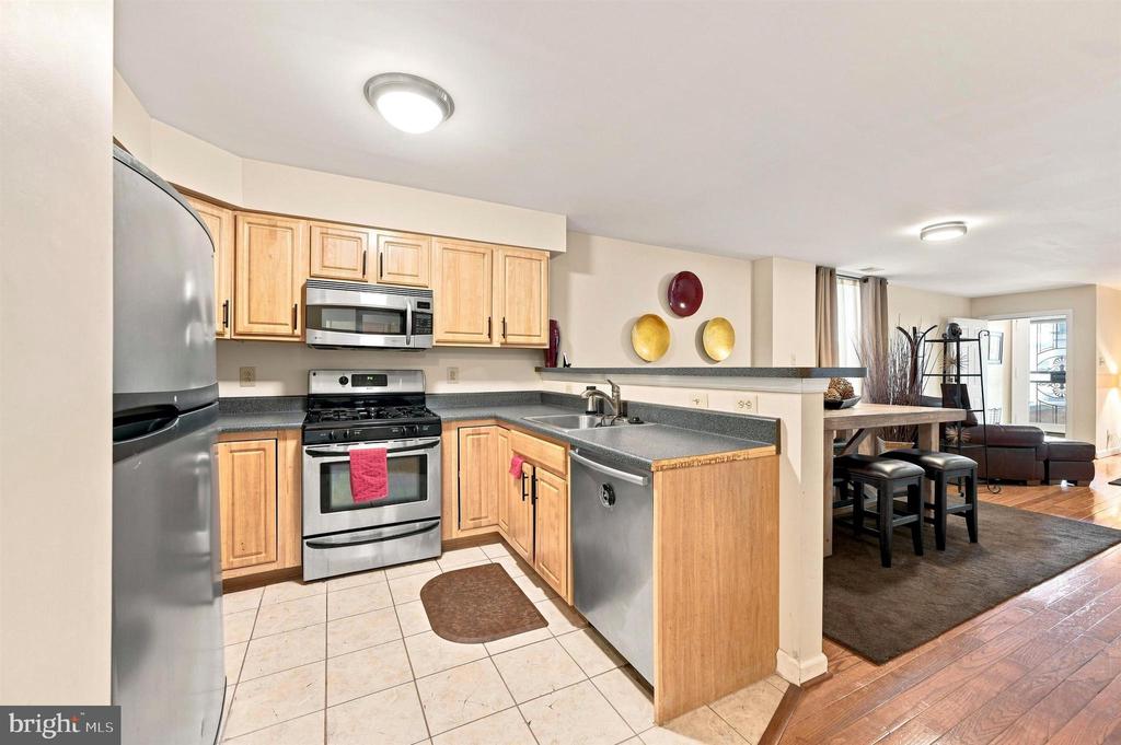 5018 WALNUT STREET
