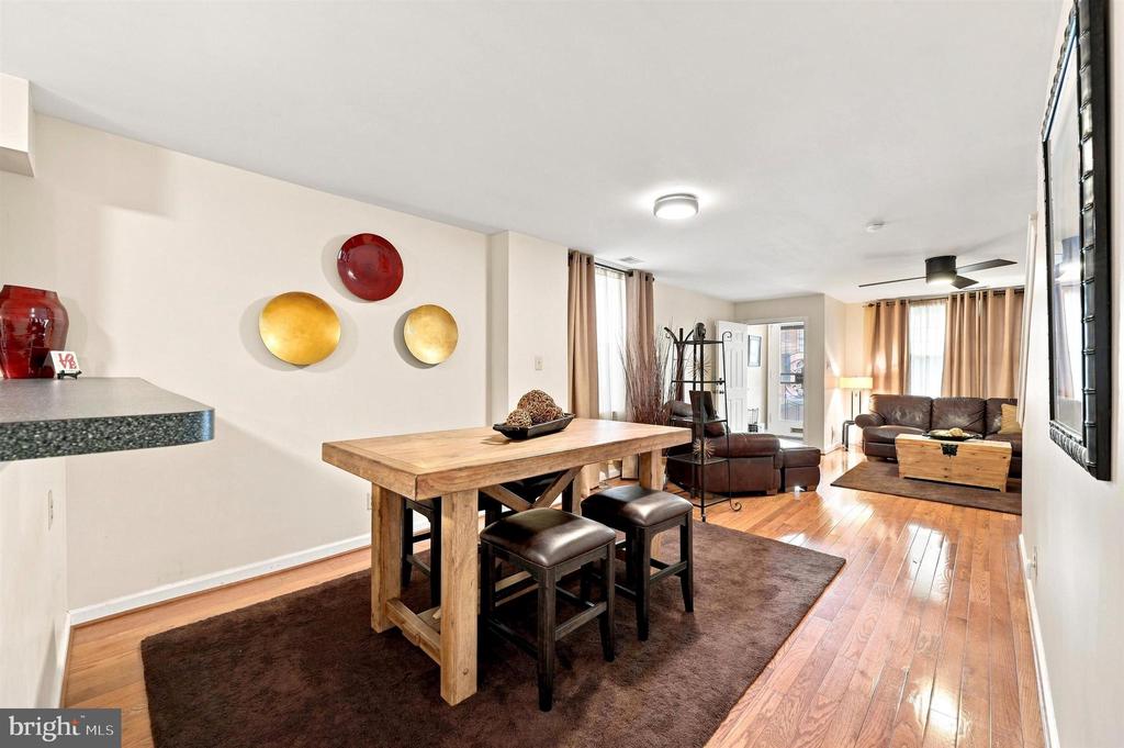 5018 WALNUT STREET