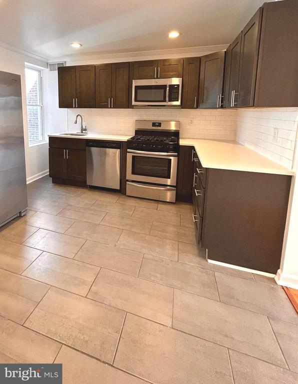 7053 PASCHALL AVENUE Unit: UNIT #2