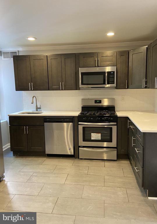 7053 PASCHALL AVENUE Unit: UNIT #2