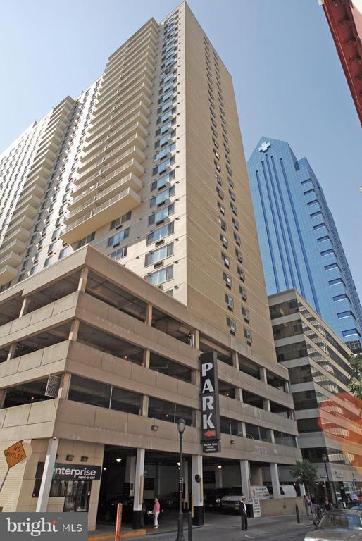 1919 CHESTNUT STREET Unit: 2522