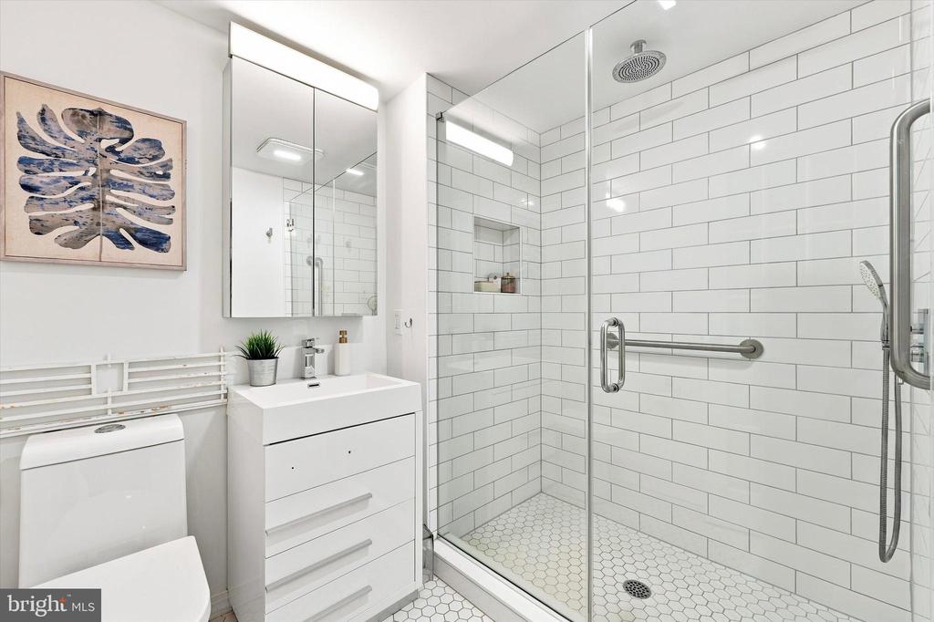 1810 RITTENHOUSE SQUARE Unit: 408