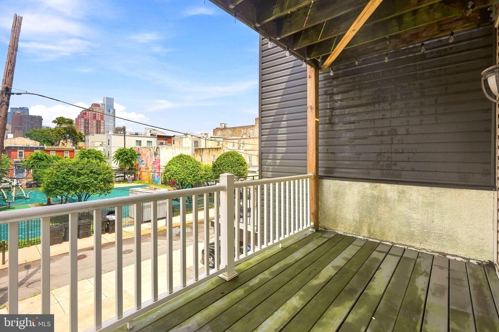 1509 CHRISTIAN STREET Unit: 2