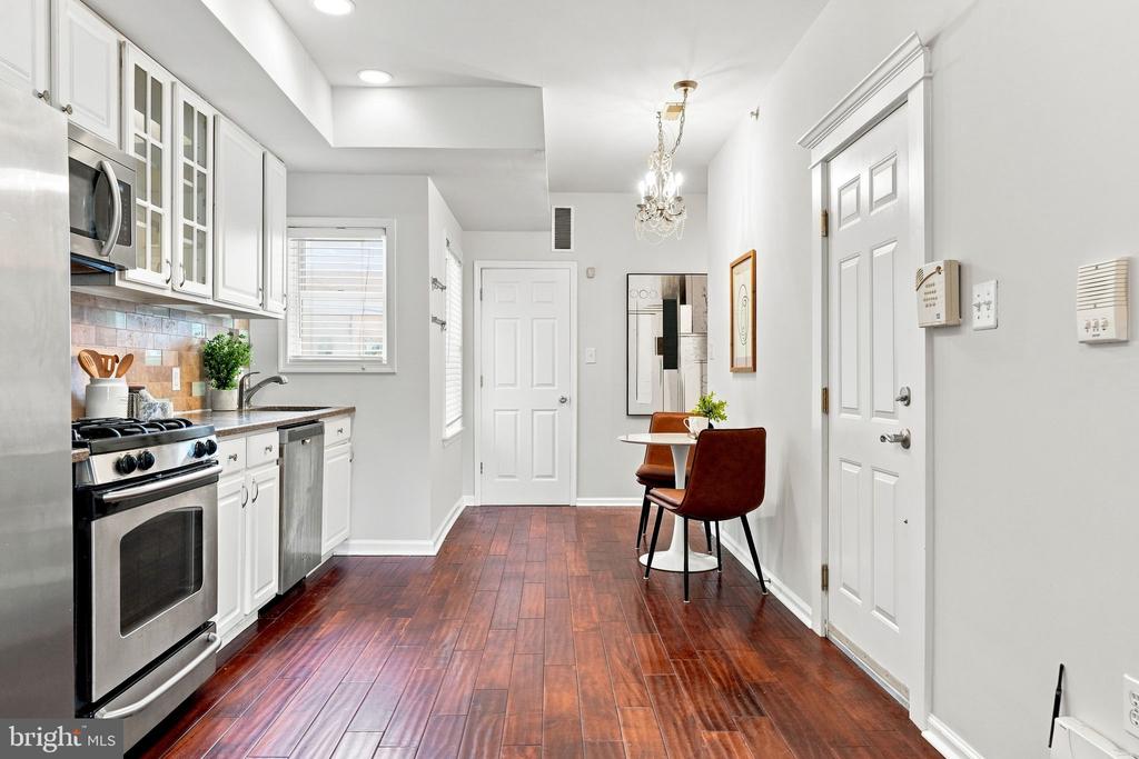 1509 CHRISTIAN STREET Unit: 2