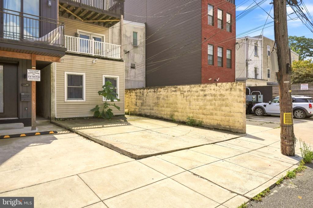 1509 CHRISTIAN STREET Unit: 2