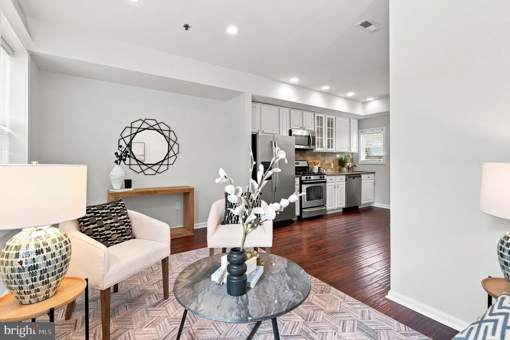 1509 CHRISTIAN STREET Unit: 2