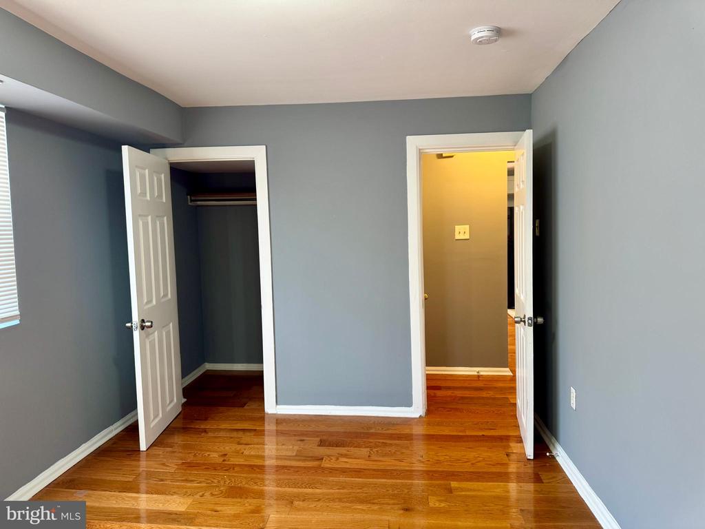 1323 E UPSAL STREET Unit: UNIT 1