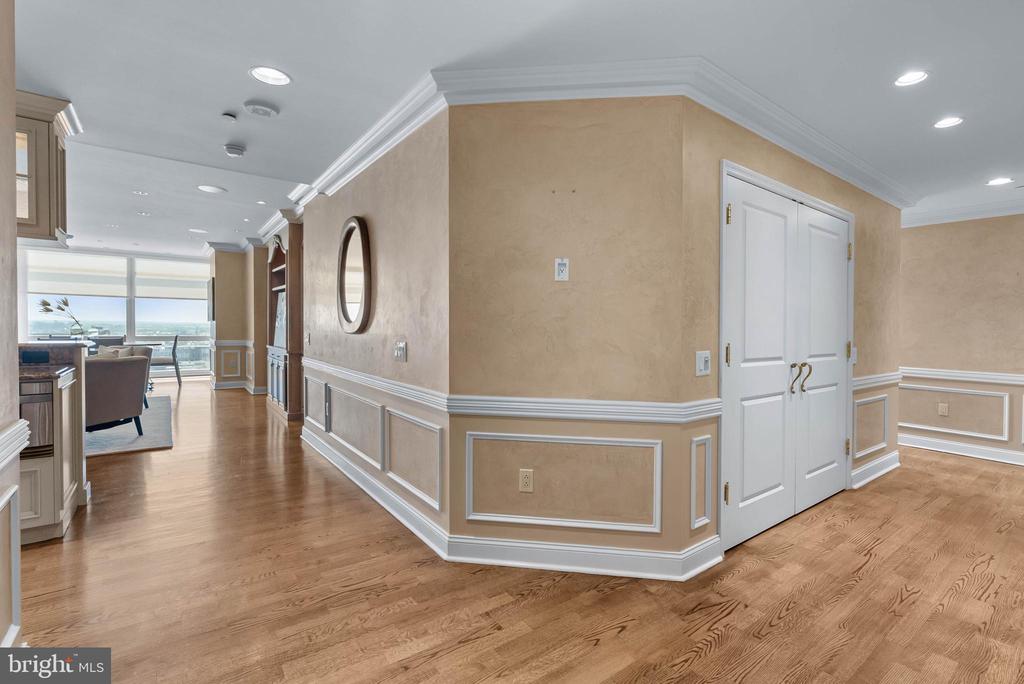 440 S BROAD STREET Unit: 2206 & 2204