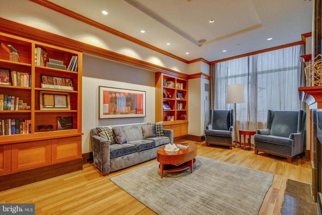 440 S BROAD STREET Unit: 2206 & 2204