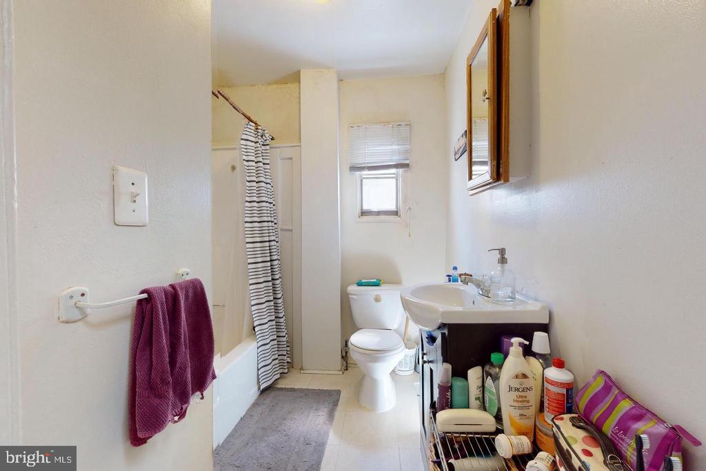 867 N 29TH STREET