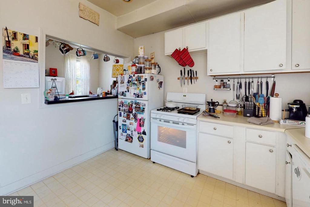 867 N 29TH STREET