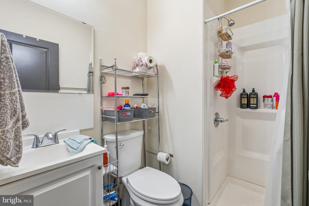 1916 N 17TH STREET