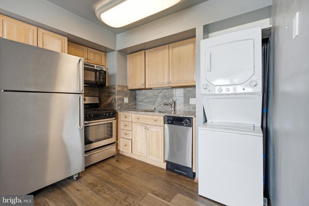 2401 PENNSYLVANIA AVENUE Unit: 15A08