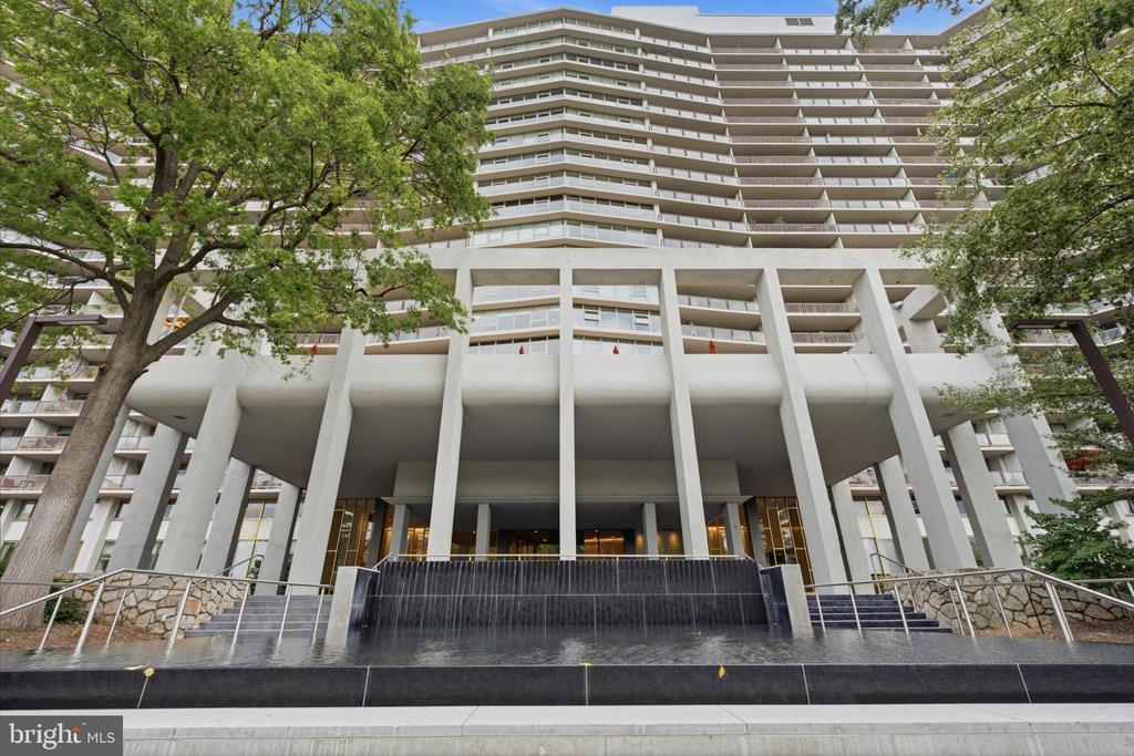 2401 PENNSYLVANIA AVENUE Unit: 15A08