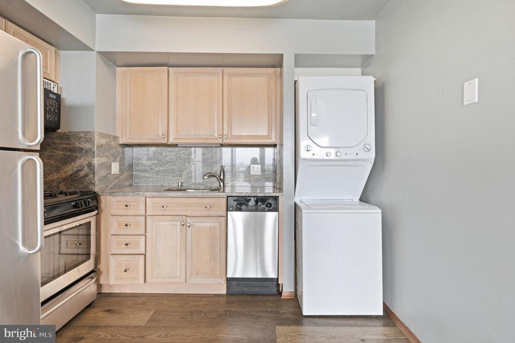 2401 PENNSYLVANIA AVENUE Unit: 15A08
