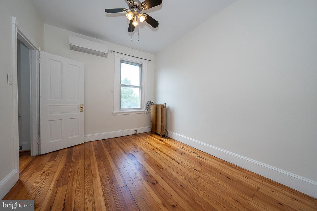 3740 MANAYUNK AVENUE