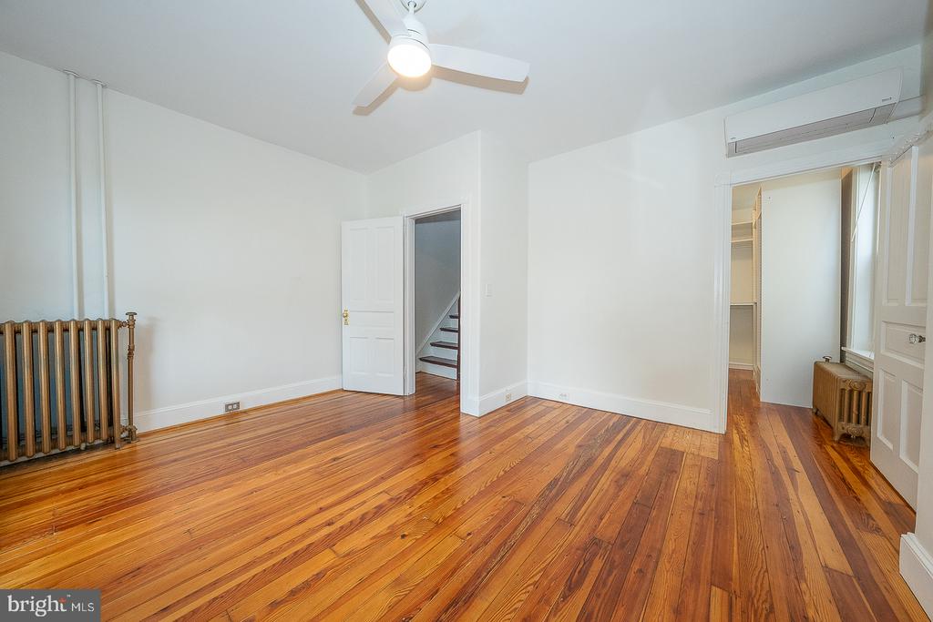 3740 MANAYUNK AVENUE