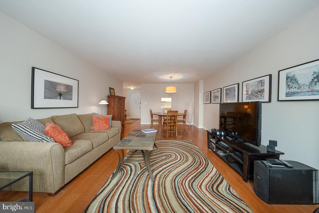 1919 CHESTNUT STREET Unit: 2209