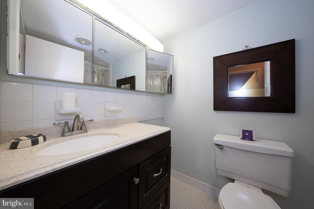 1919 CHESTNUT STREET Unit: 2209