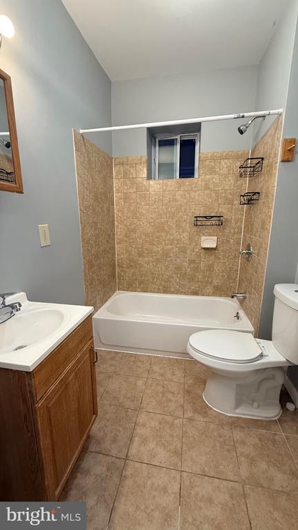 5449 PINE STREET Unit: B