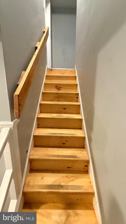 5449 PINE STREET Unit: B