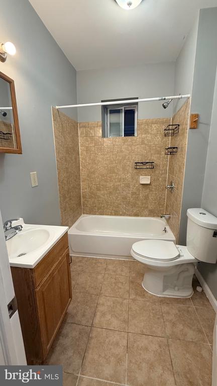 5449 PINE STREET Unit: B