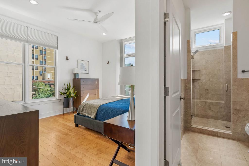 1904 SPRING GARDEN STREET Unit: 10