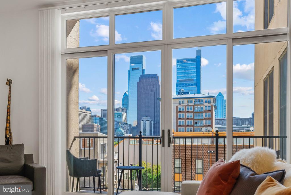 1904 SPRING GARDEN STREET Unit: 10