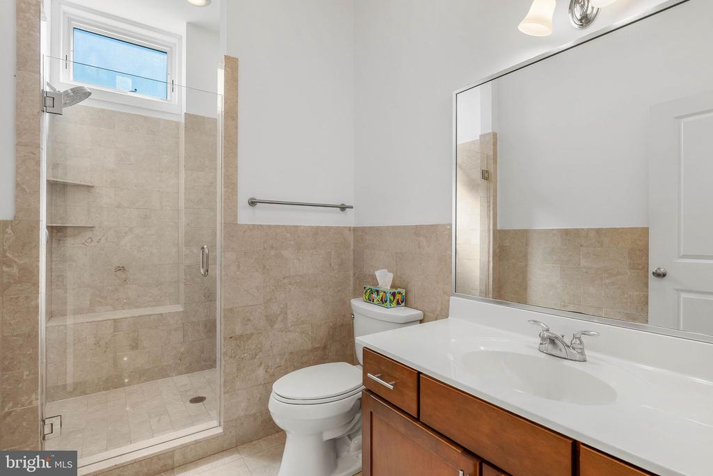 1904 SPRING GARDEN STREET Unit: 10