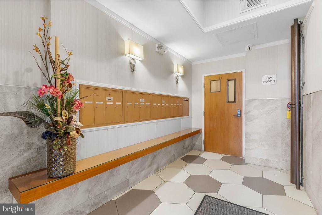 1904 SPRING GARDEN STREET Unit: 10
